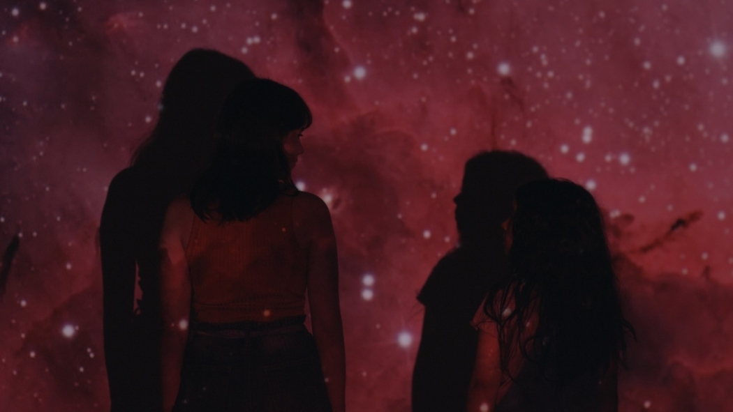 დები სამყაროს დასასრულს / Sisters in the End of the World
