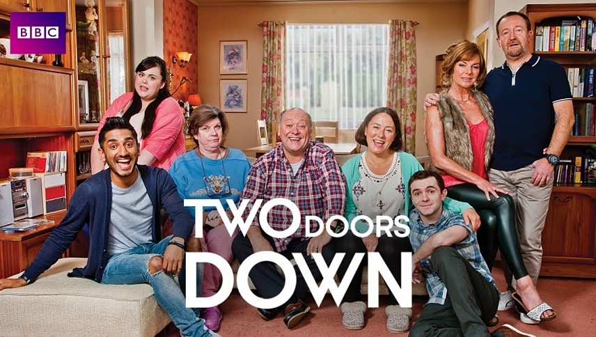 ორი კარის ქვემოთ / Two Doors Down