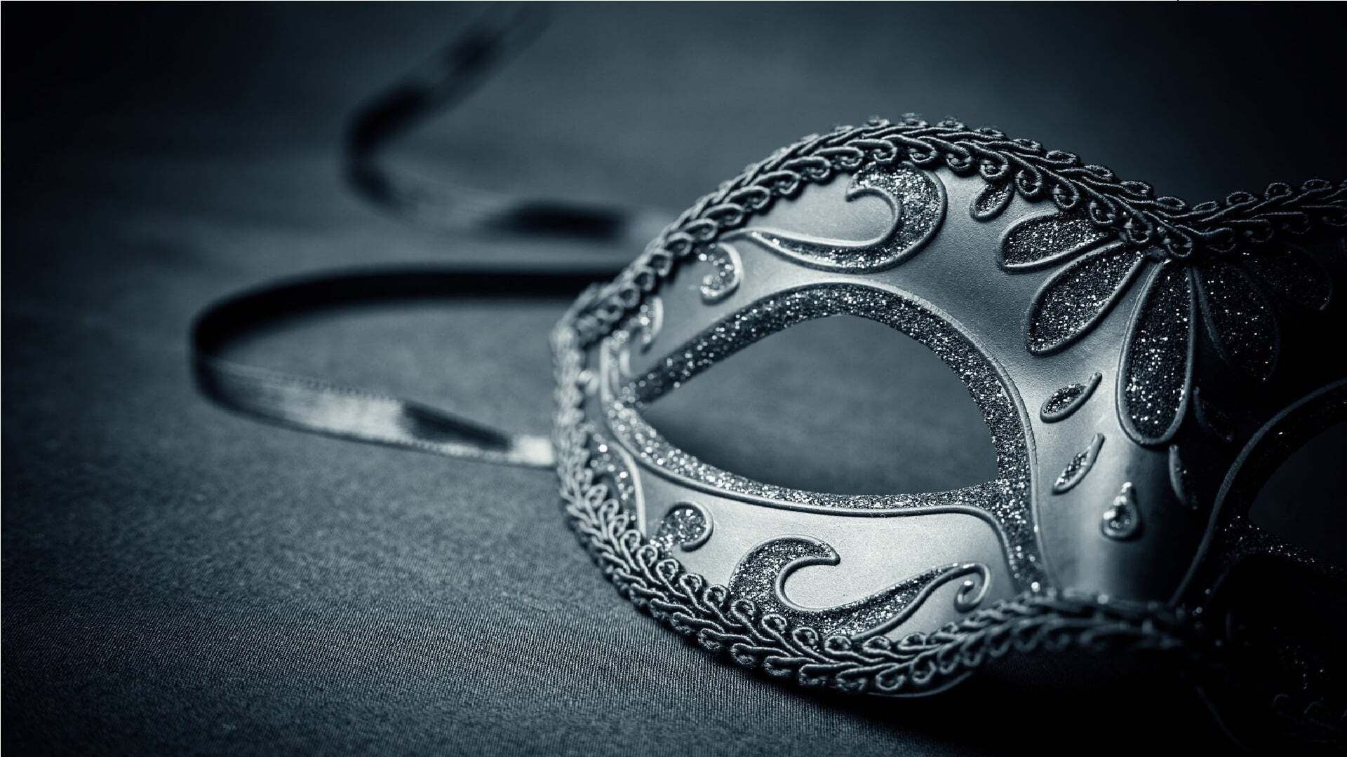 ორმოცდაათი ელფერით მუქი / Fifty Shades Darker